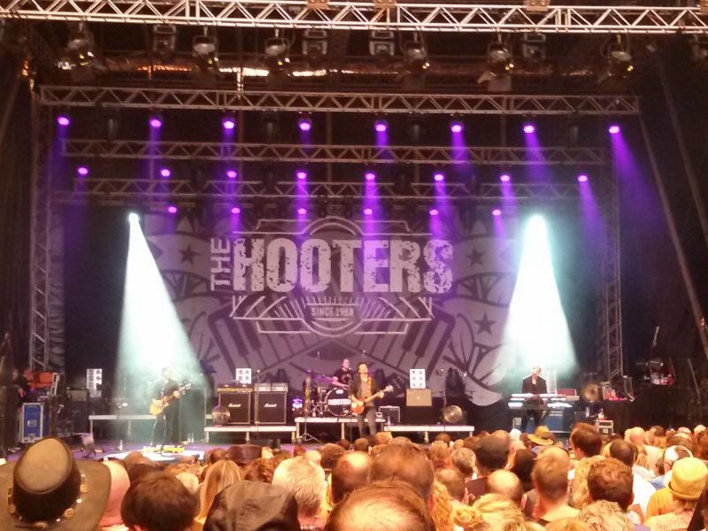 ../Images/hooters_05.jpg