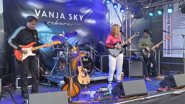 Vanja Sky beim Warm-Up Vanja Sky beim Warm-Up